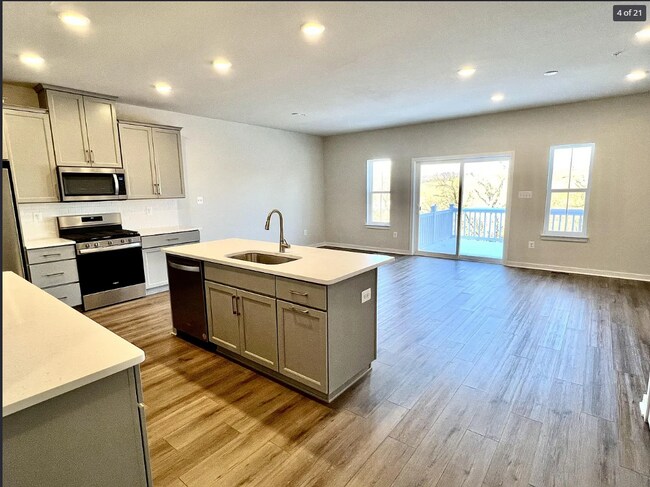 Foto del edificio - 42 Four Leaf Dr