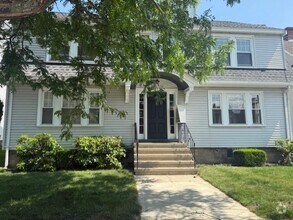 Building Photo - 61 Glover Ave
