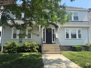Building Photo - 61 Glover Ave