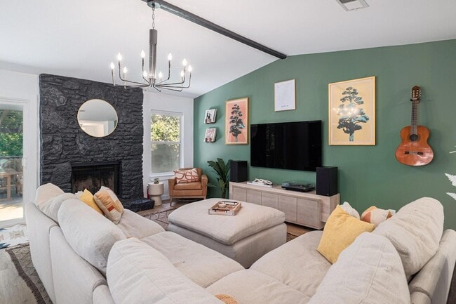 Foto del edificio - 2205 Trede Dr