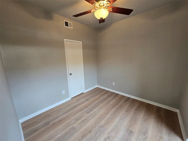 Building Photo - 1818 Augusta Dr