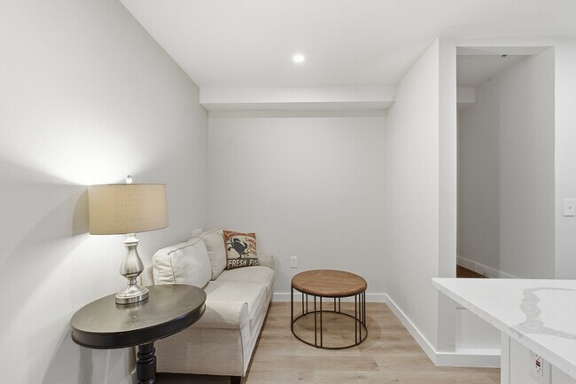 Foto del edificio - 48 S Carrollton Ave