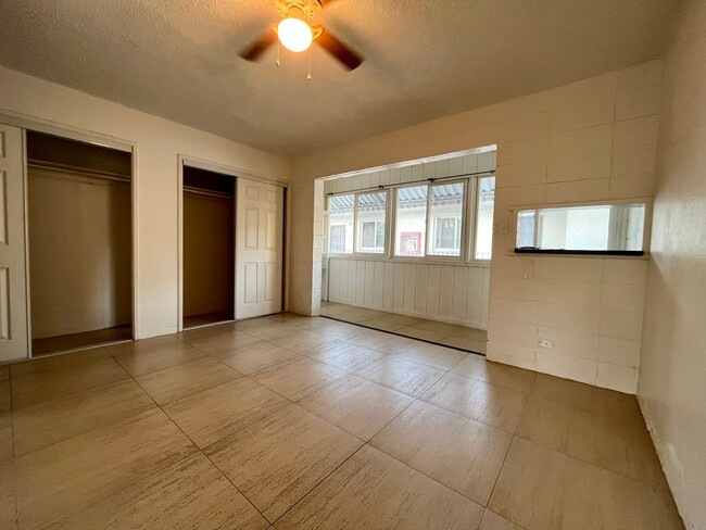 Photo - Waikiki: 1 Bed, 1 Bath/Studio for Rent Apartment