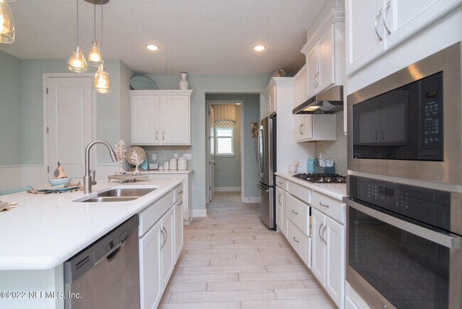 Foto del edificio - 118 Pioneer Village Dr