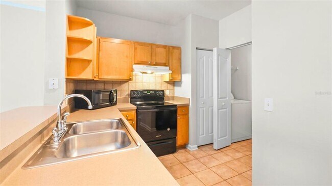 Foto del edificio - 4207 S Dale Mabry Hwy