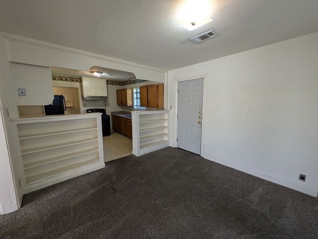 Building Photo - 4670 Maddox St