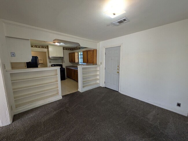 Foto del edificio - 4670 Maddox St