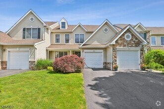 Building Photo - 233 Patriot Hill Dr