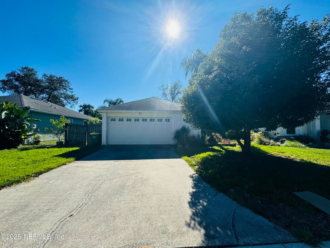 Primary Photo - 1420 Eastwind Dr