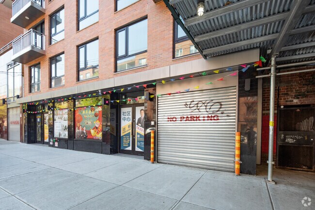 Building Photo - 14316 41st Ave