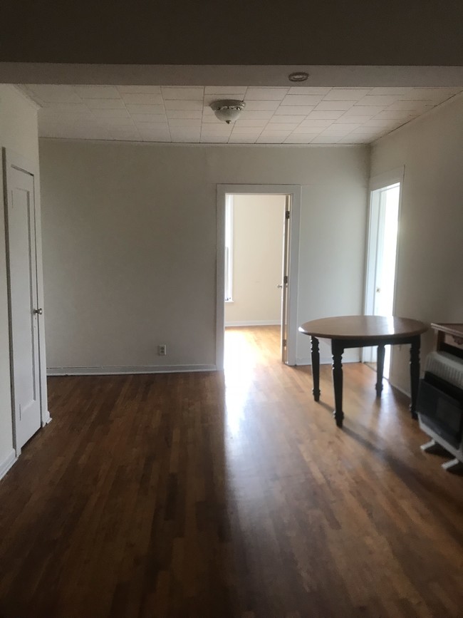 Building Photo - 1175 Vestal Ave