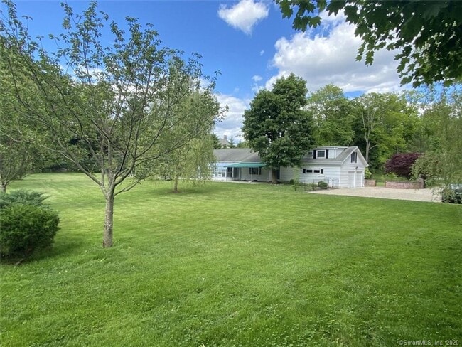 Building Photo - 30 Upland Dr