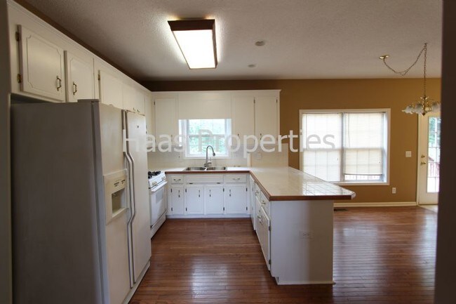 Building Photo - 2057 Township Dr