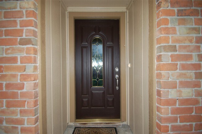 Foto del edificio - 3110 Brookhurst Ln