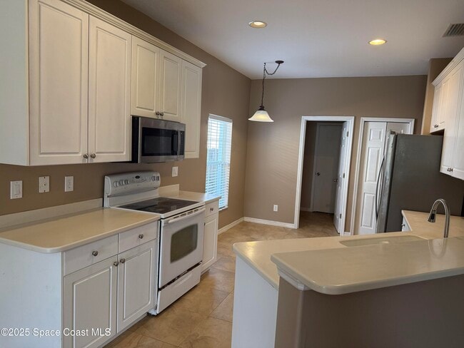 Building Photo - 3771 Manitoba Way