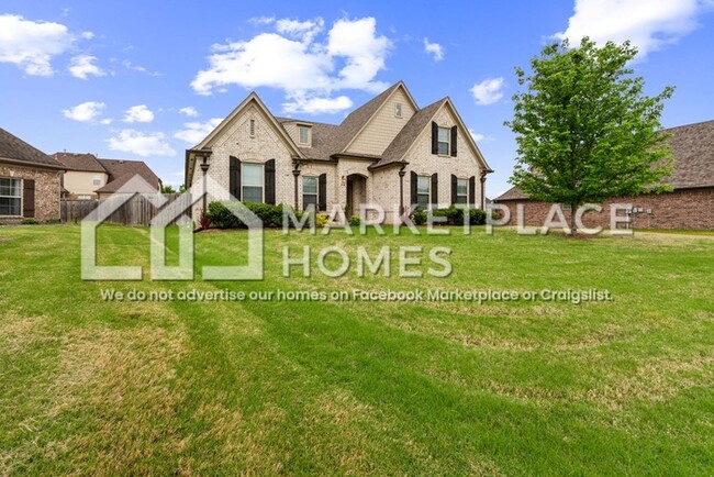 Building Photo - 5057 Maiden Ln