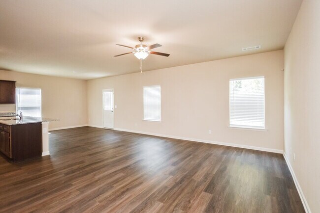 Building Photo - 532 Moline Way