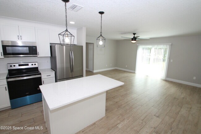 Foto del edificio - 1561 Rachel Ave SE