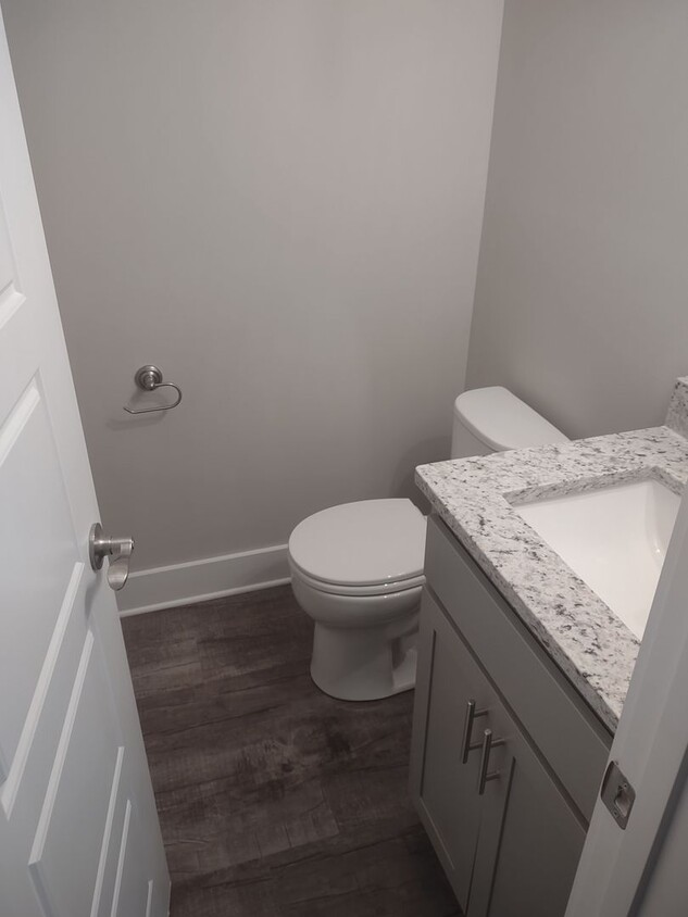 Foto principal - 408 S Kelly St.