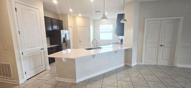 Building Photo - 212 Bergamot Lp