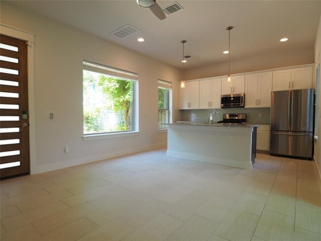 Building Photo - 1710 Garden St