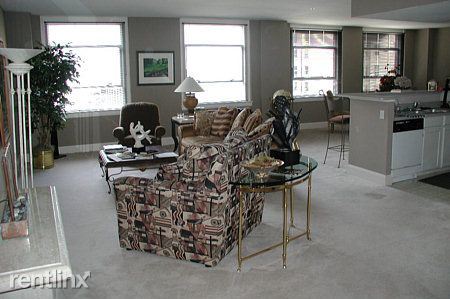 Fotografía del edificio - 222 E Houston St