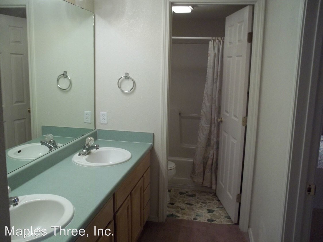 Building Photo - 1 br, 1 bath House - 440 Fall Creek Dr. #3