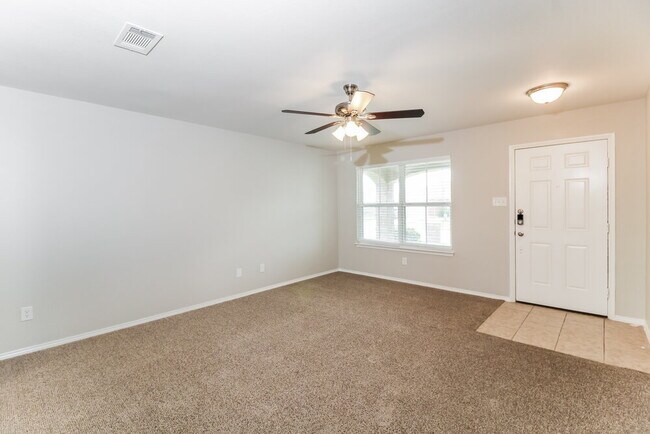 Building Photo - 1623 Kawati Way