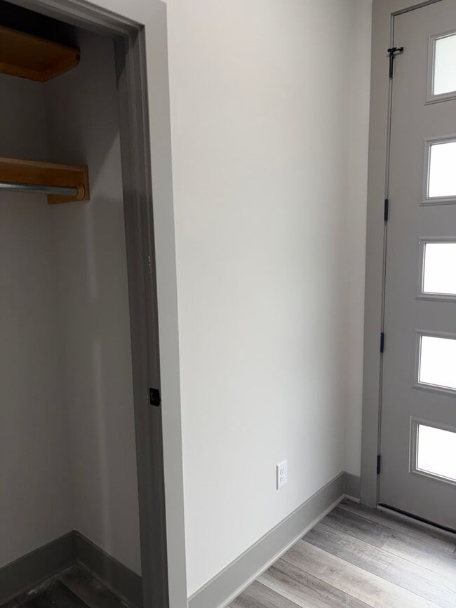 Building Photo - 8662 E Cherrywood Ct