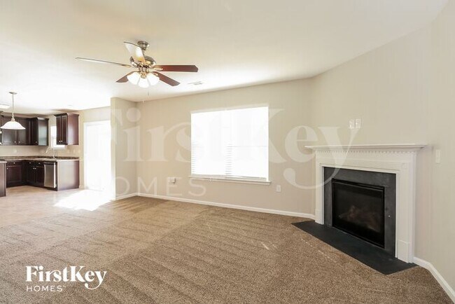 Foto del edificio - 2843 Meadow Creek Dr