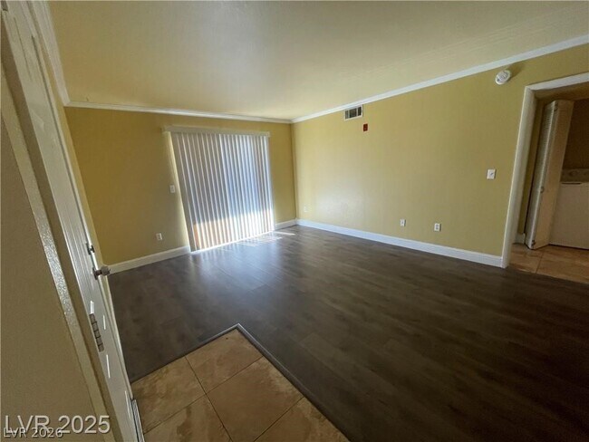 Foto del edificio - 1150 N Buffalo Dr