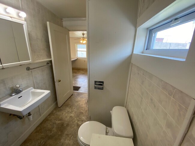 Foto del edificio - 1642 Main St.