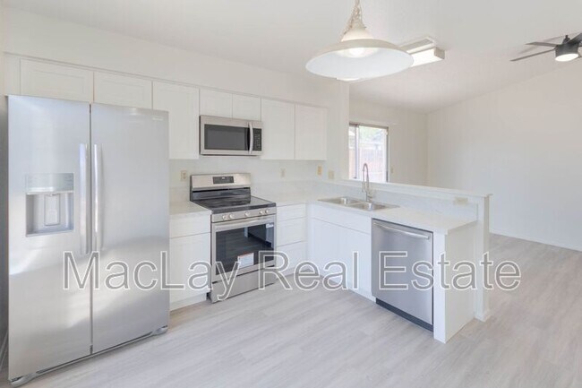 Foto del edificio - 1586 W Curry Dr