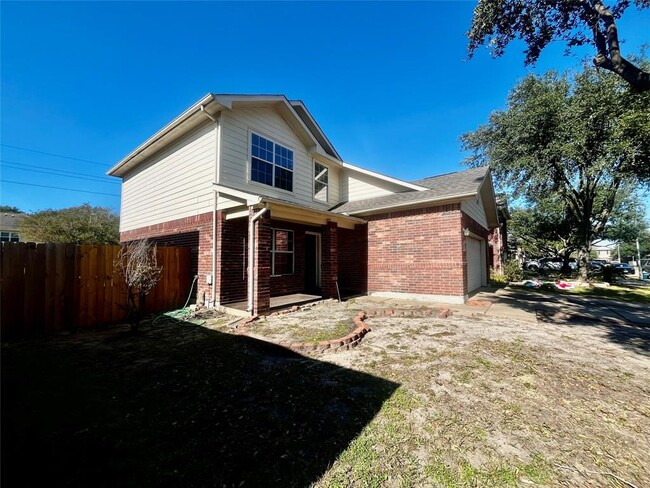 Foto del edificio - 6707 Stonecross Creek Ln