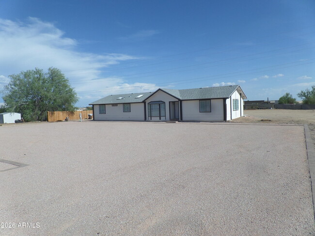 Building Photo - 10139 E Brown Rd