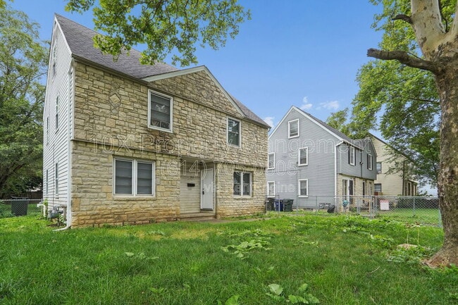 Building Photo - 782 Whitethorne Ave