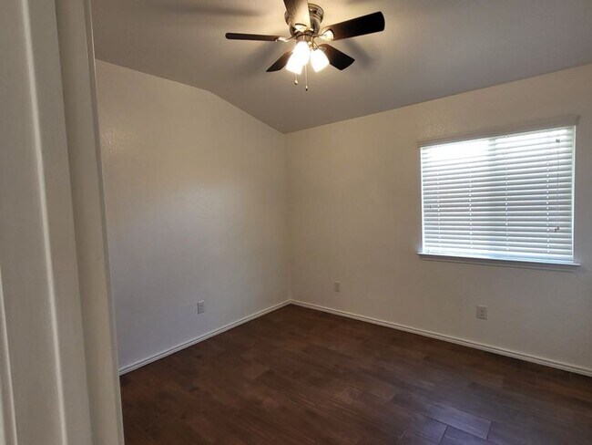 Foto del edificio - 6709 Mustang Creek Rd