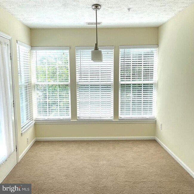Foto del edificio - 716 Jupiter Hills Ct