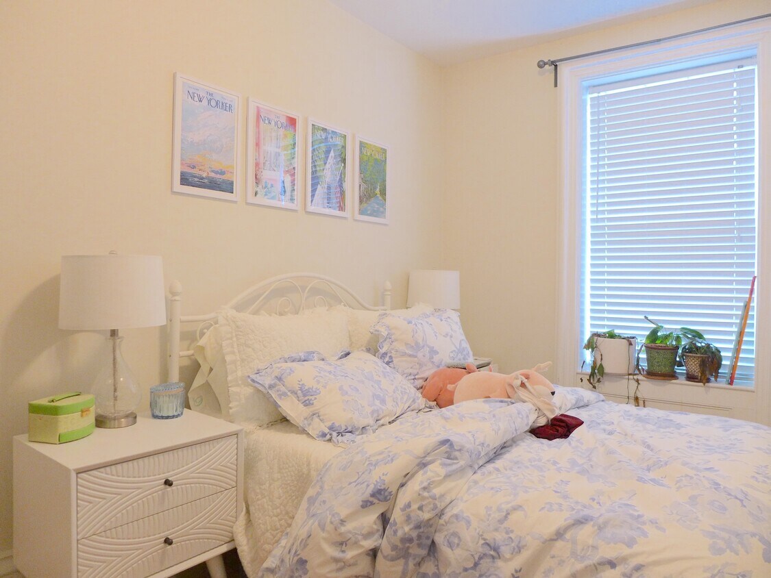 Foto principal - 29 E Springfield St