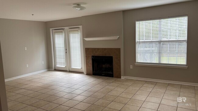 Foto del edificio - 1517 Regency Rd