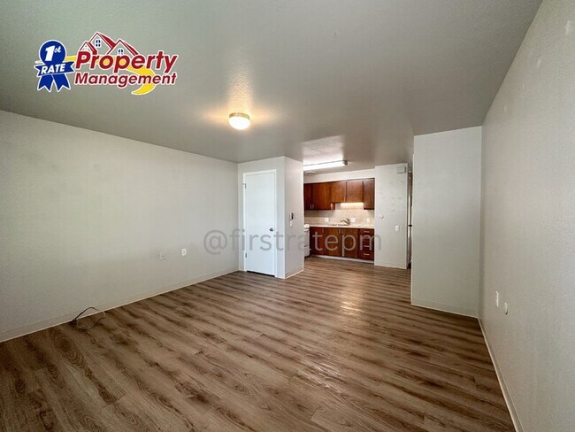 Building Photo - 5140 W Kootenai St