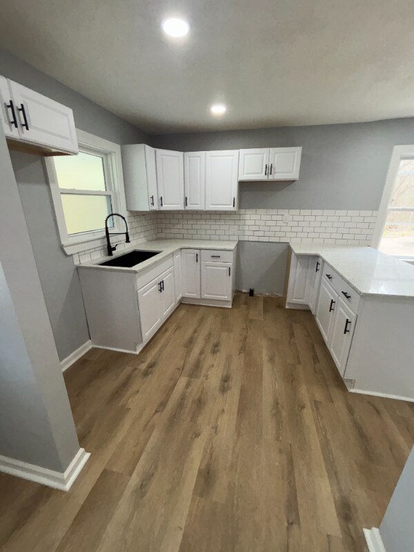 Foto del edificio - 619 Pinewood Ave