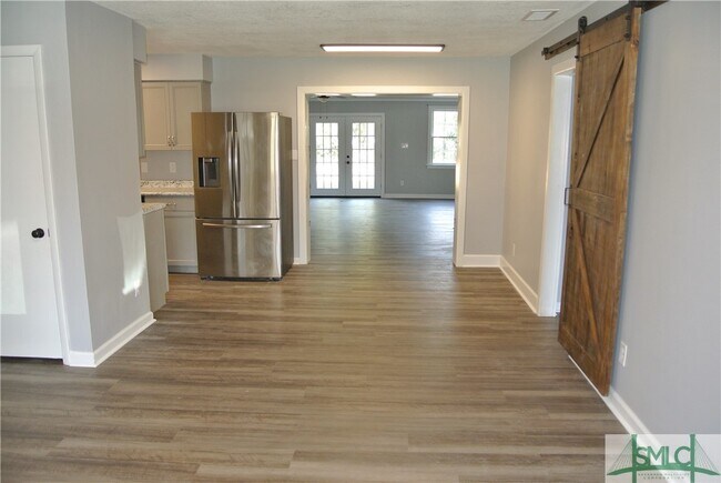 Building Photo - 1406 Blakeley Rd