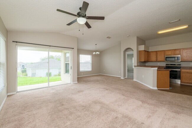 Foto del edificio - 7608 Mt Laurel Dr