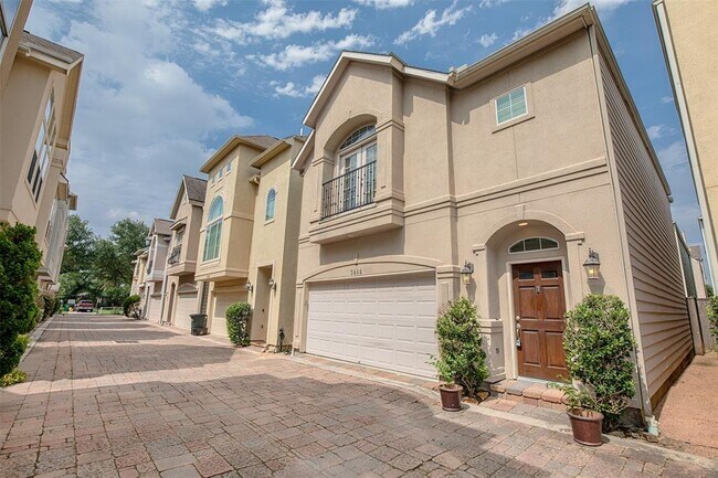 Foto del edificio - 3444 Cline St