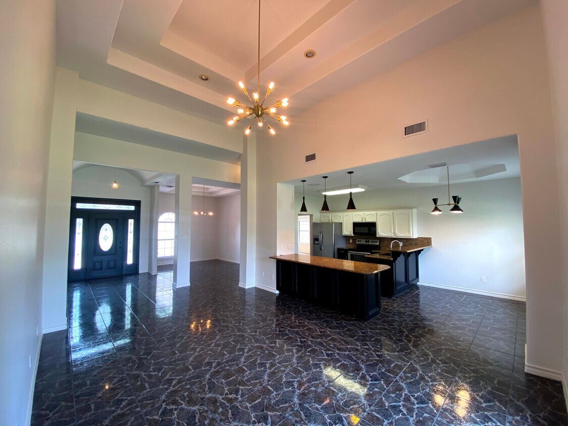 Foto principal - Affordable House for Rent!