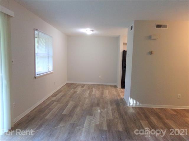 Building Photo - 9119 Spyglass Pl