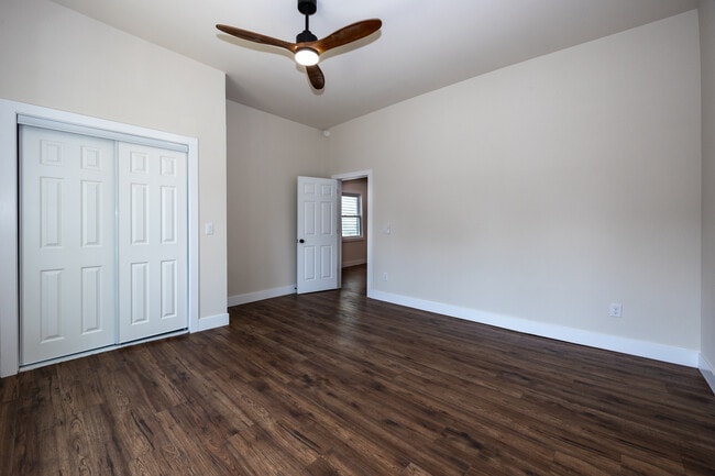 Dormitorio delantero - 106 Ward Ave