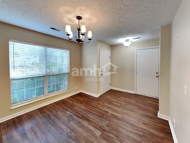 Foto del edificio - 108 Wood Duck Ln