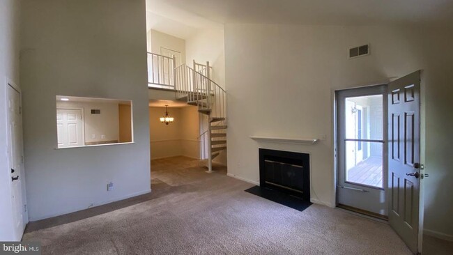 Building Photo - 20521 Shadyside Way